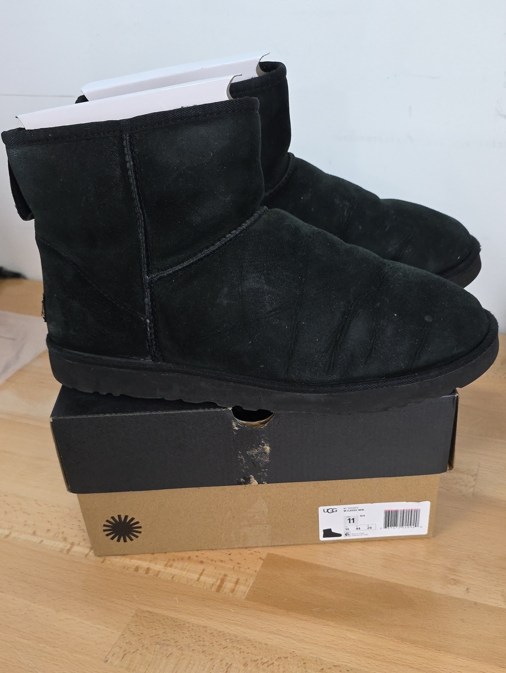 UGG Classic Short Boots - Black 11 Men Used